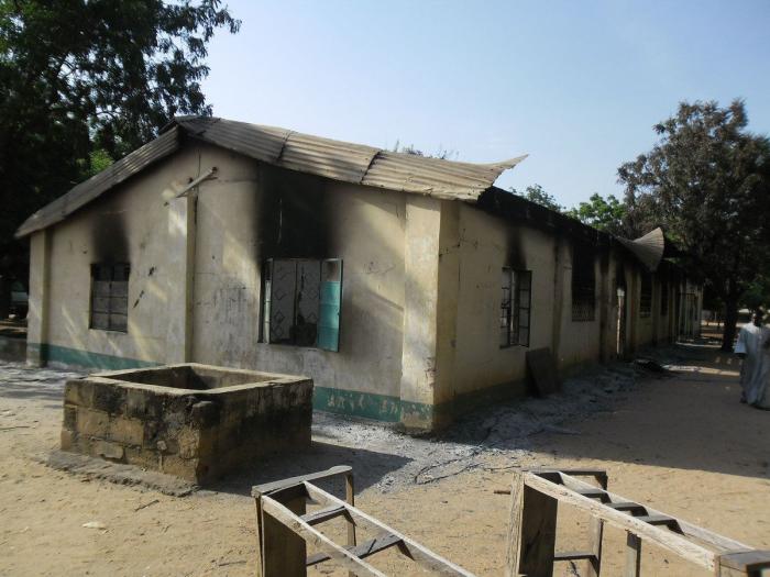 Boko Haram se atribuye el secuestro de más de 300 estudiantes en Nigeria