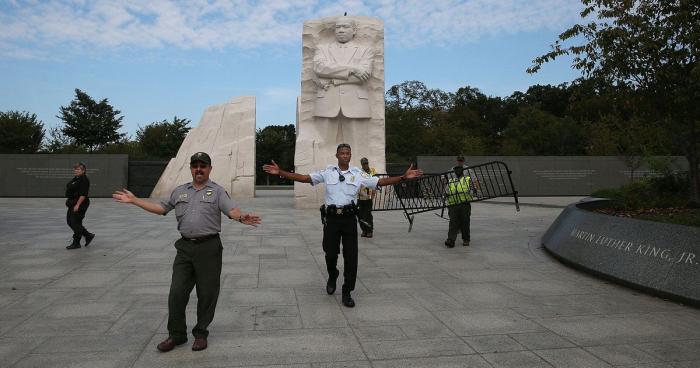 Ni zoo, ni museos, ni Estatua de la Libertad: 10 imágenes del cierre del Gobierno en EEUU