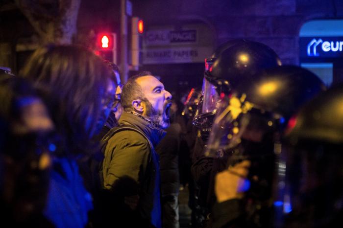 Detenido un hombre por apuñalar a dos sintecho en Barcelona