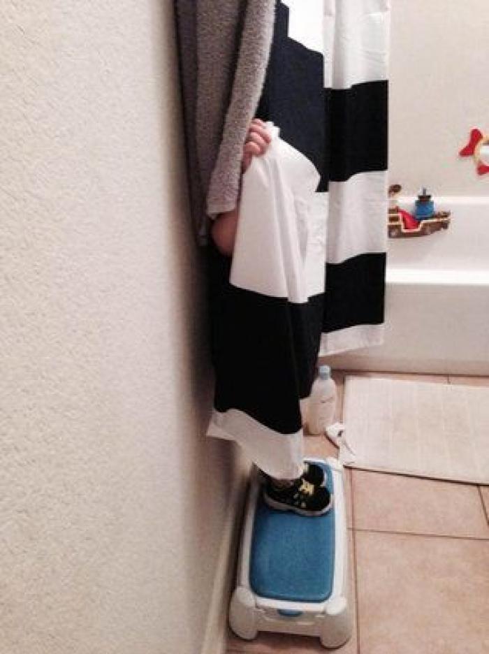 La viral foto de una niña que muestra lo duro que es el primer día de colegio
