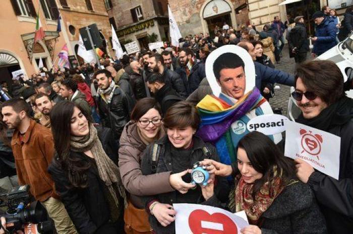 Italia se moviliza para reclamar el reconocimiento de uniones homosexuales