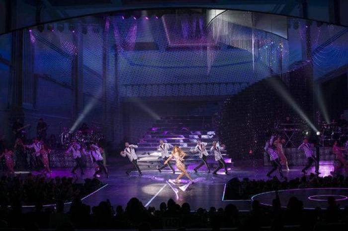 ¡Upsss! A Jennifer Lopez se le rompe el pantalón en pleno concierto en Las Vegas