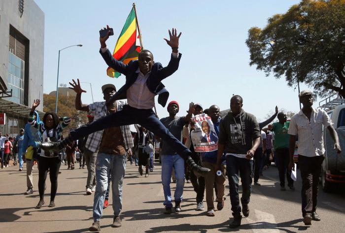 Muere a los 95 años el expresidente de Zimbabue Robert Mugabe