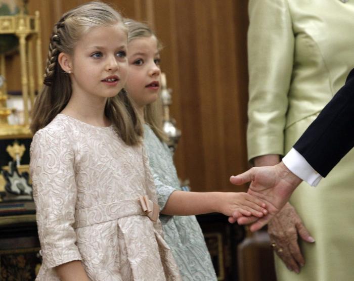 Felipe VI sube los sueldos de la familia real un 1%, como los funcionarios