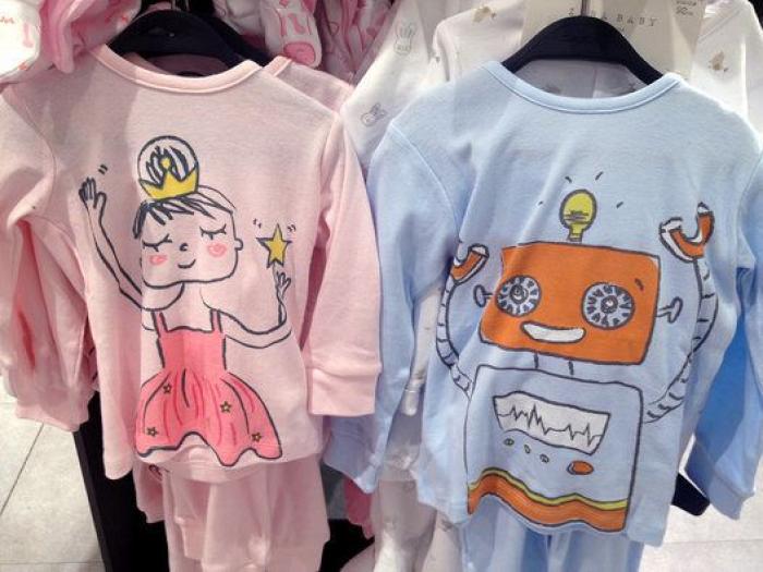Un grupo de padres se indigna con este pijama por considerarlo "ofensivo" e "inapropiado"