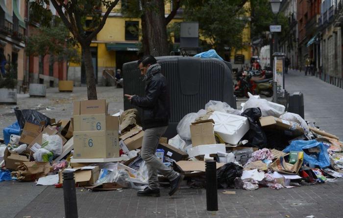 La huelga de limpieza de Madrid no tiene visos de acabar y la ciudad está así (FOTOS)