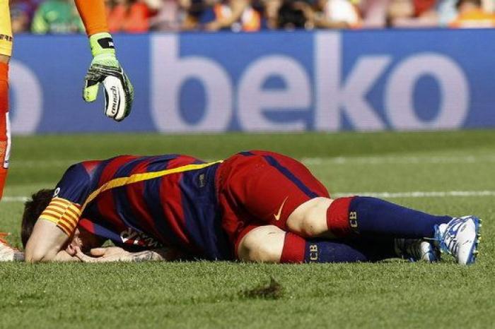 Messi abandona lesionado en el partido ante Las Palmas