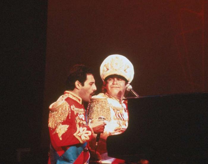 Críticas al tráiler de la película sobre Queen por ignorar la sexualidad de Freddie Mercury