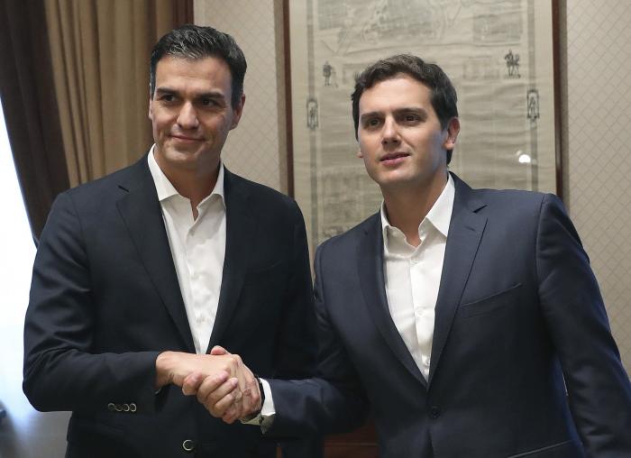 Sánchez y Rivera crearán un espacio de diálogo para la reforma constitucional
