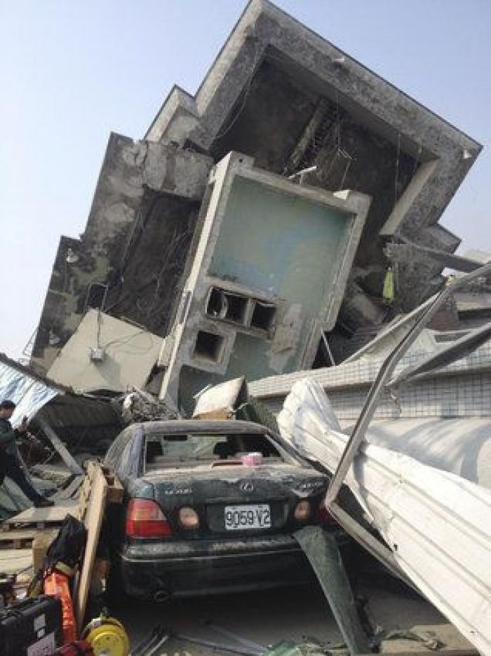 Un devastador terremoto sume en el caos a la ciudad de Tainan, en Taiwan