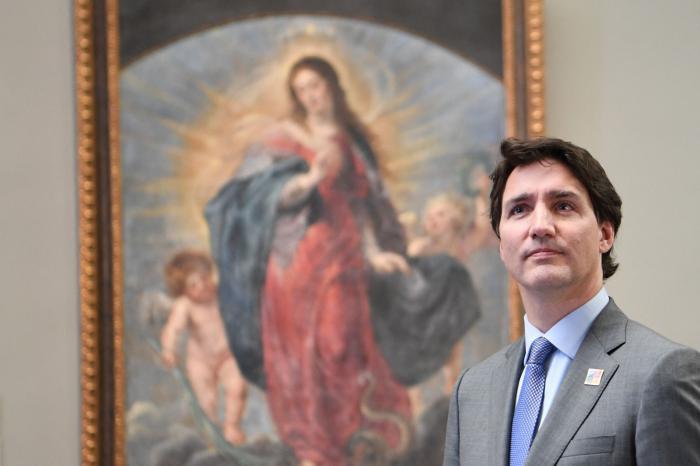 Trudeau ya no es el rey del juego político de los calcetines