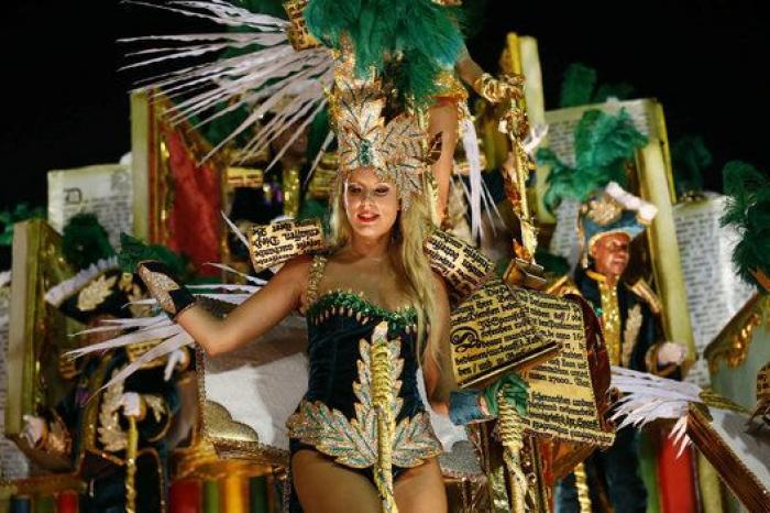 El invitado que no te esperas en el carnaval de Río de Janeiro