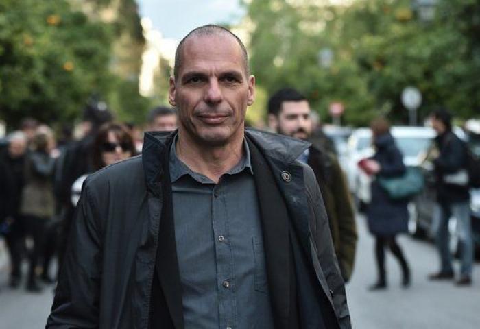 Yanis Varoufakis dimite tras ganar el referéndum