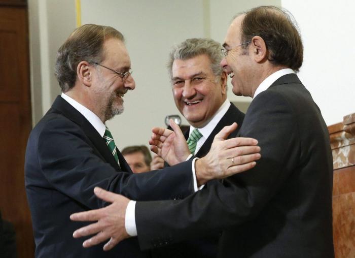 Rajoy, de broma con Rosa Díez y Toni Cantó: "Me dais hasta en el carné"