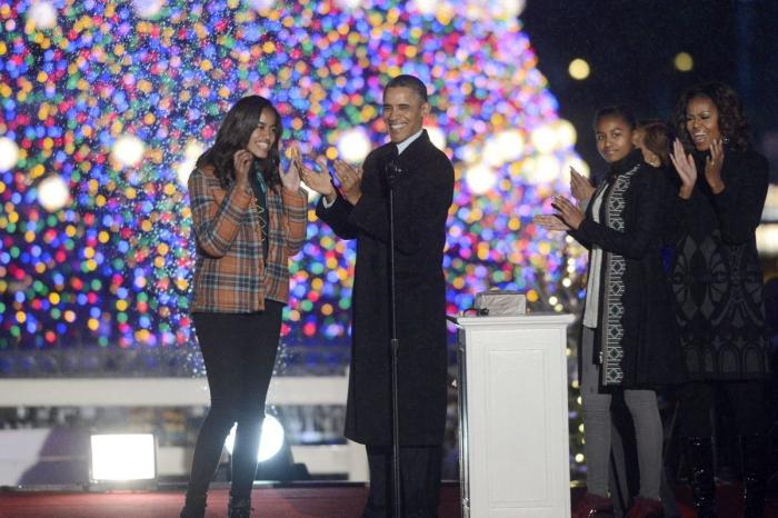 Los Obama encienden el árbol de Navidad de la Casa Blanca (FOTOS, VÍDEO)