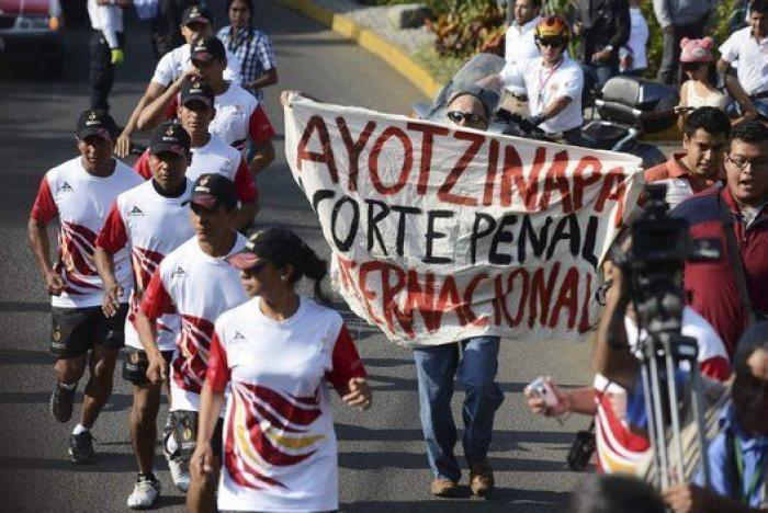 La desaparición de los 43 estudiantes de Ayotzinapa (México) fue un "crimen de Estado"