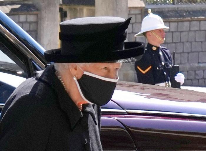 La escenita que las cámaras de televisión no han mostrado en el funeral del Duque de Edimburgo