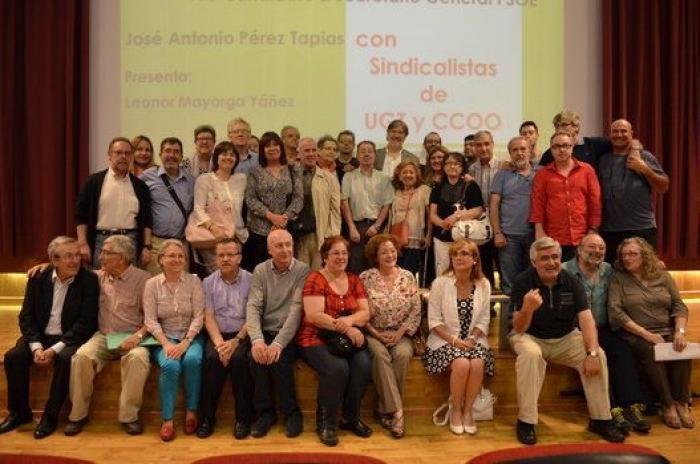 Los candidatos a liderar el PSOE prometen primarias y un giro a la izquierda en un debate "fraternal"