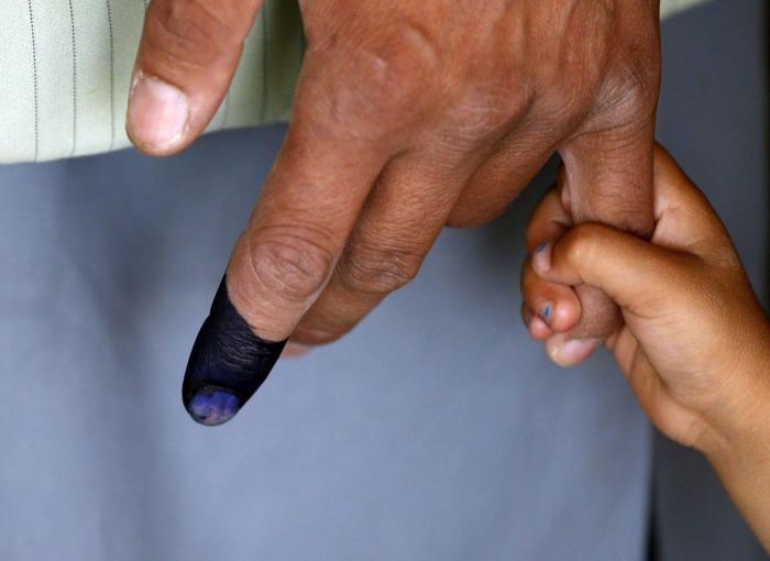 Las imágenes de la segunda vuelta de las elecciones en Afganistán (FOTOS)