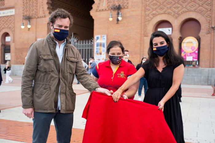 Una diputada del PSOE oye a Monasterio hablar de menas y dice basta: cuenta su historia íntima