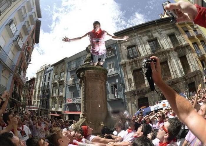 El chupinazo de San Fermín, en 19 imágenes (FOTOS)