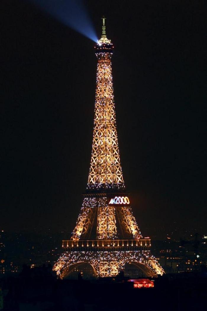 Un cristal a prueba de balas rodeará la Torre Eiffel ante posibles ataques