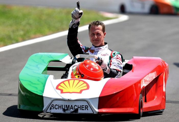 El abogado de la familia Schumacher asegura que el expiloto "no puede caminar"