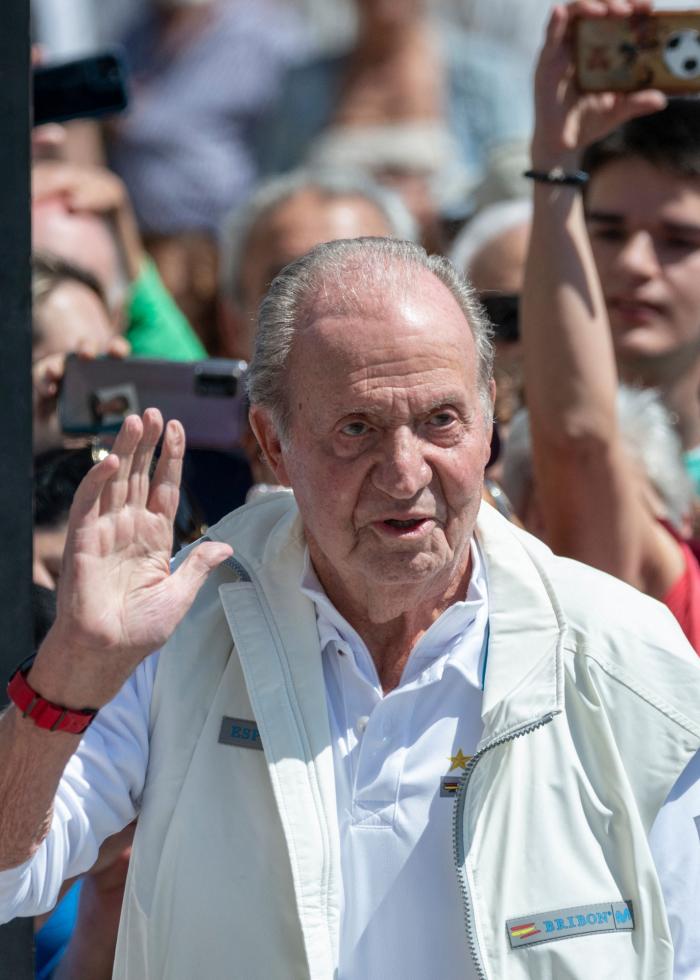 Feijóo asegura que cuestionar a Juan Carlos I es "cuestionar la Constitución"