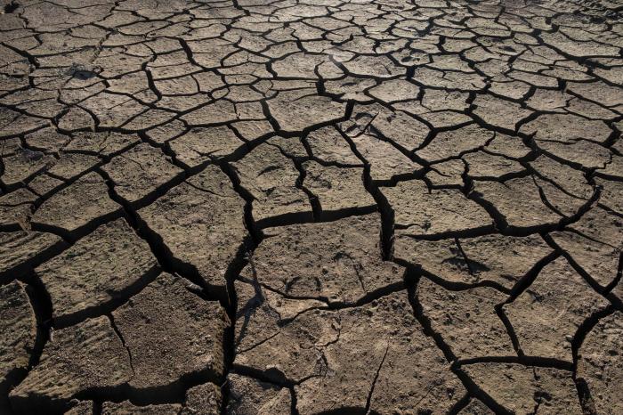 Pozos ilegales, falta de gestión y derroche: la sequía es algo más que la falta de lluvia
