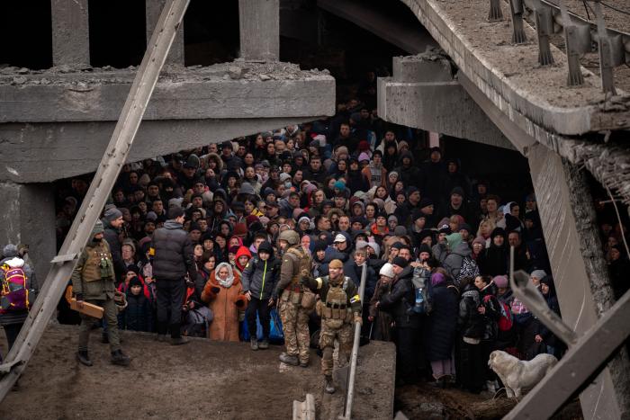 Seis meses de guerra en Ucrania: tras la resistencia sorprendente, Kiev apuesta por el ataque