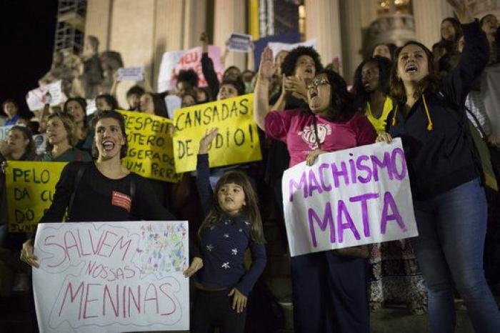 La violación colectiva a una joven consterna Brasil y expande la indignación en las calles