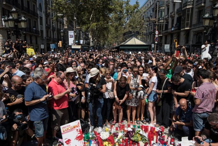 Barcelona homenajea a las víctimas en el cuarto aniversario 17A