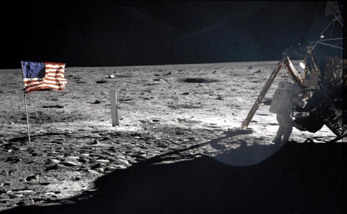 Teorías de la conspiración: Dudas y explicaciones sobre la llegada a la Luna (VÍDEOS, FOTOS)