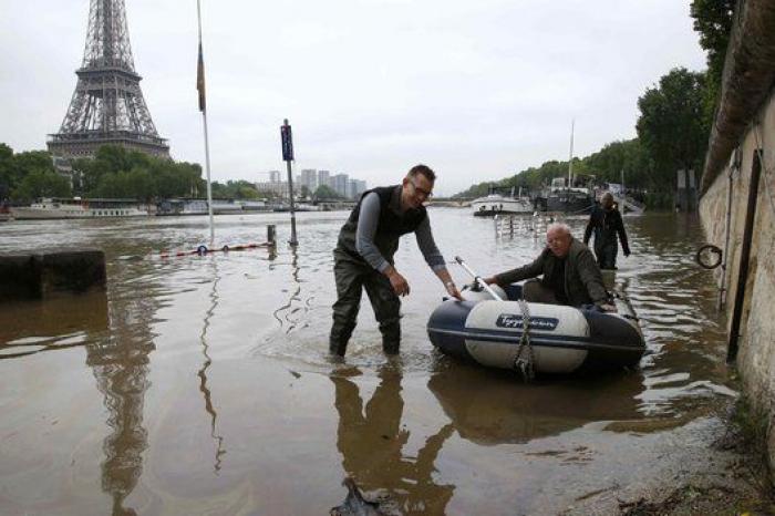 París inundado y en alerta por la crecida del Sena (FOTOS)