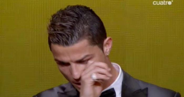 El gesto de Cristiano 'pidiendo' fuera de juego en un gol de su equipo enciende Twitter