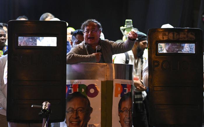 Por qué el primer presidente de izquierdas en Colombia promete “desarrollar el capitalismo”