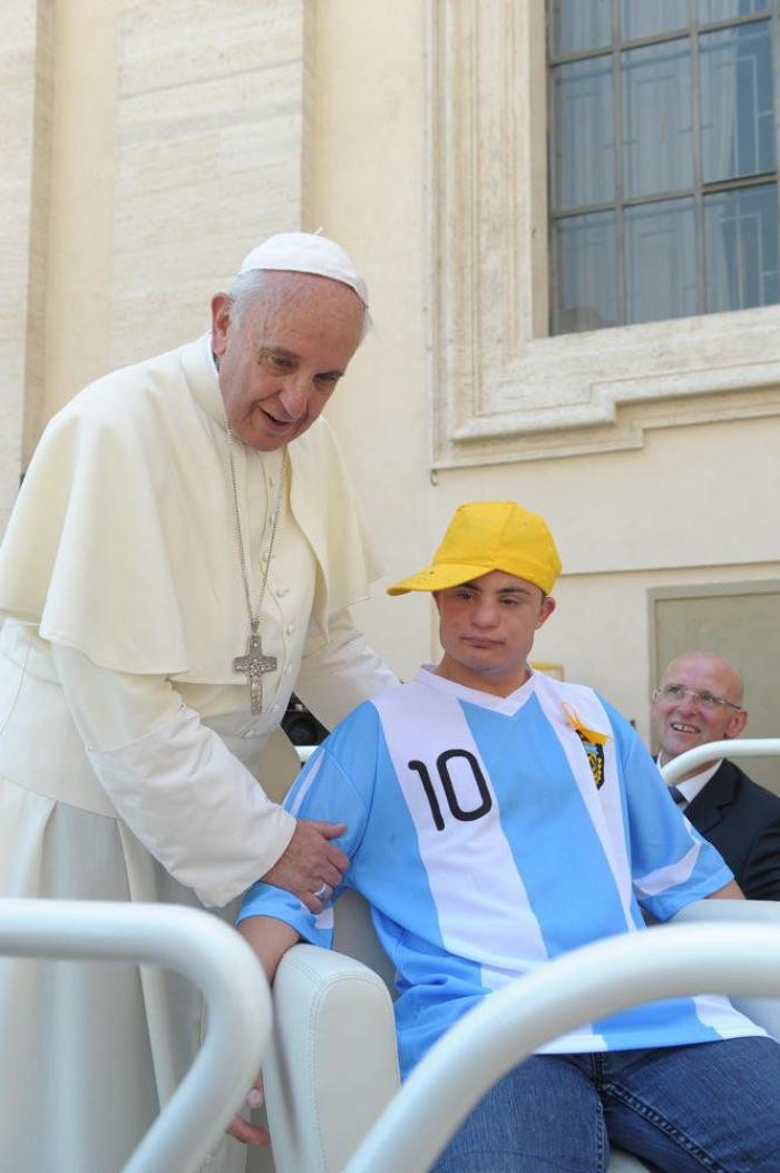 El papa Francisco: "A veces cuando rezo, me quedo dormido"