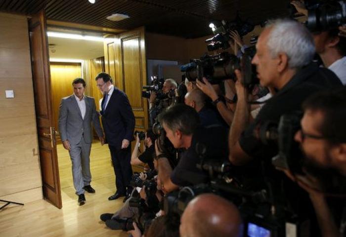 Rivera no entrará en el Gobierno pero abre la posibilidad de investir a Rajoy