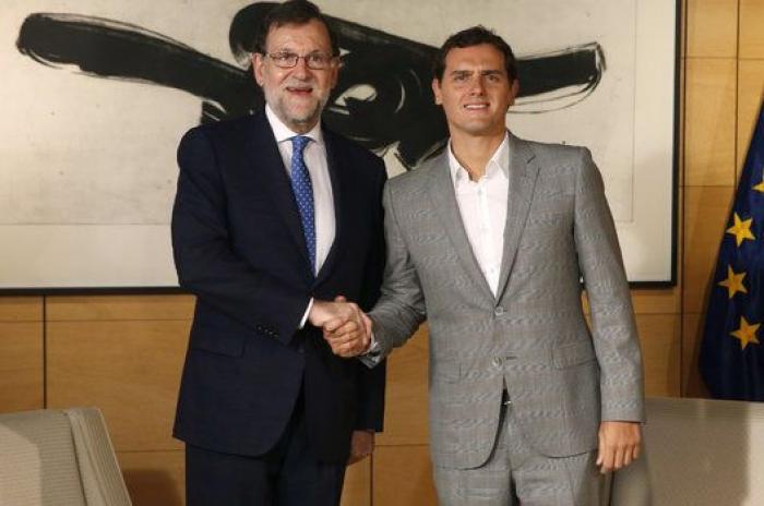 Rivera avisa a Rajoy de que no apoyará un Gobierno sin regeneración