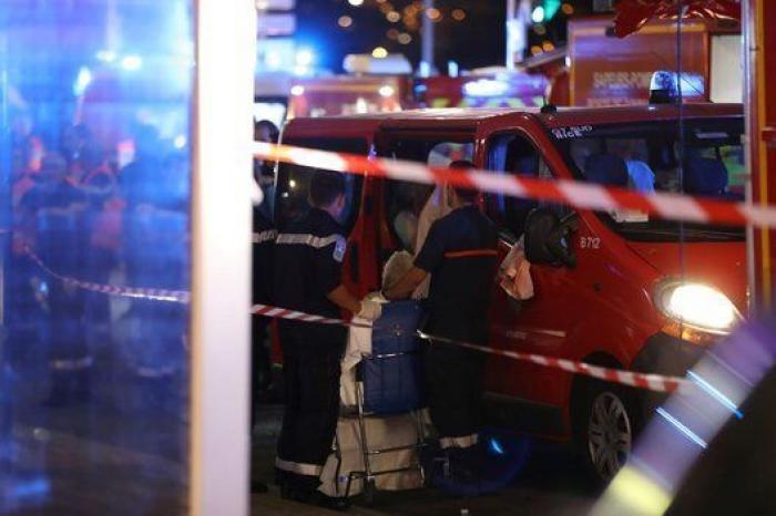 Al menos 84 muertos en Niza al arrollar un camión a una multitud durante la fiesta del 14 de julio