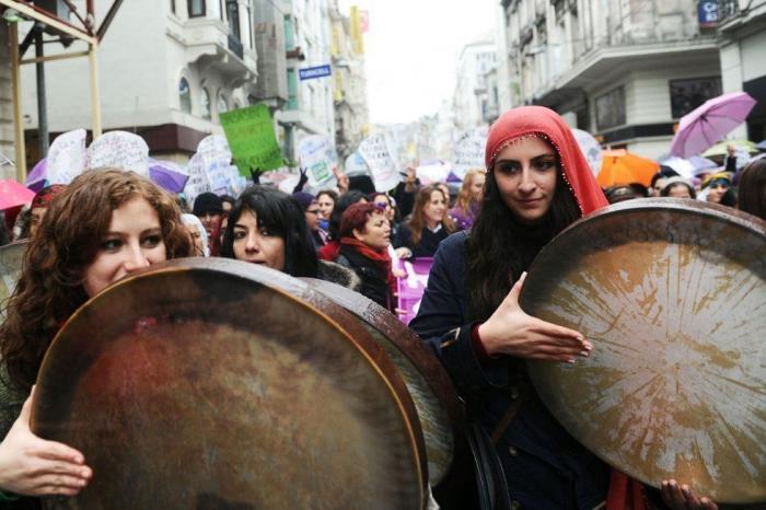 Protestas en todo el mundo para conmemorar el Día Internacional de la Mujer (FOTOS)