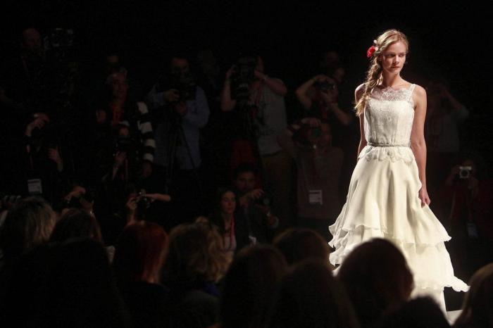 Barcelona Bridal Week 2014: los vestidos de novia (diferentes) que se llevarán (FOTOS)