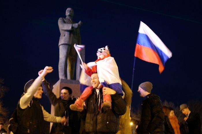 Putin firma el tratado de anexión: "Crimea ha sido y seguirá siendo Rusia"