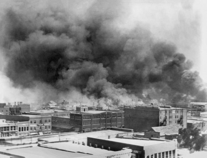 Cien años de la matanza de Tulsa: la masacre que comenzó con un bulo