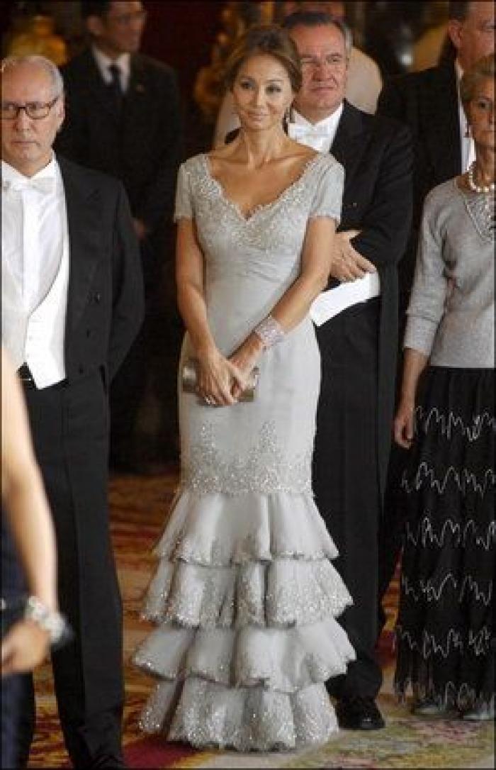 Críticas mordaces al vestido de novia de Ana Boyer