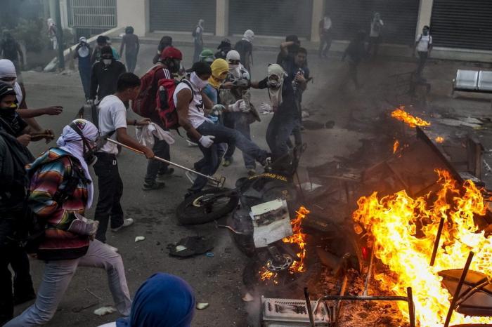 Maduro asegura que, en su primer año de gobierno, se ha dedicado a proteger con amor al pueblo