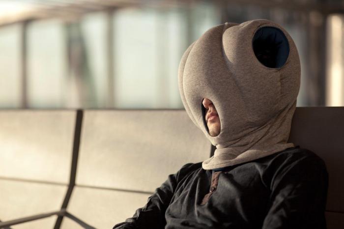 Almohadas raras para dormir durante los viajes o en la mesa de trabajo (FOTOS, VÍDEOS)