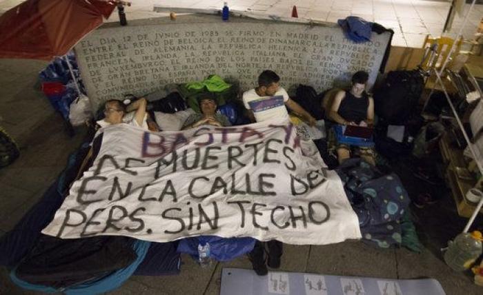 Entre cartones y sueños: la realidad de los sin techo en Madrid