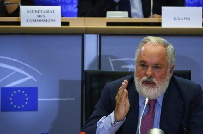 La Eurocámara aprueba a Cañete como comisario de Energía y Cambio Climático