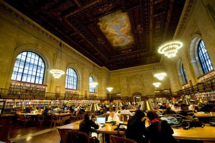 Siete bibliotecas impresionantes: no sabrás si mirar a los libros o al edificio (FOTOS)